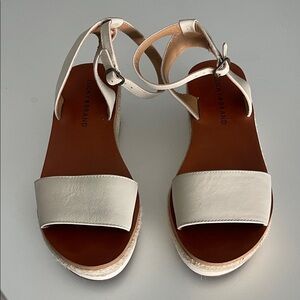 Lucky Brand Stylish and Chic Women's Platform Tan Sandals.  8-1/2”, 2-1/2” Heel